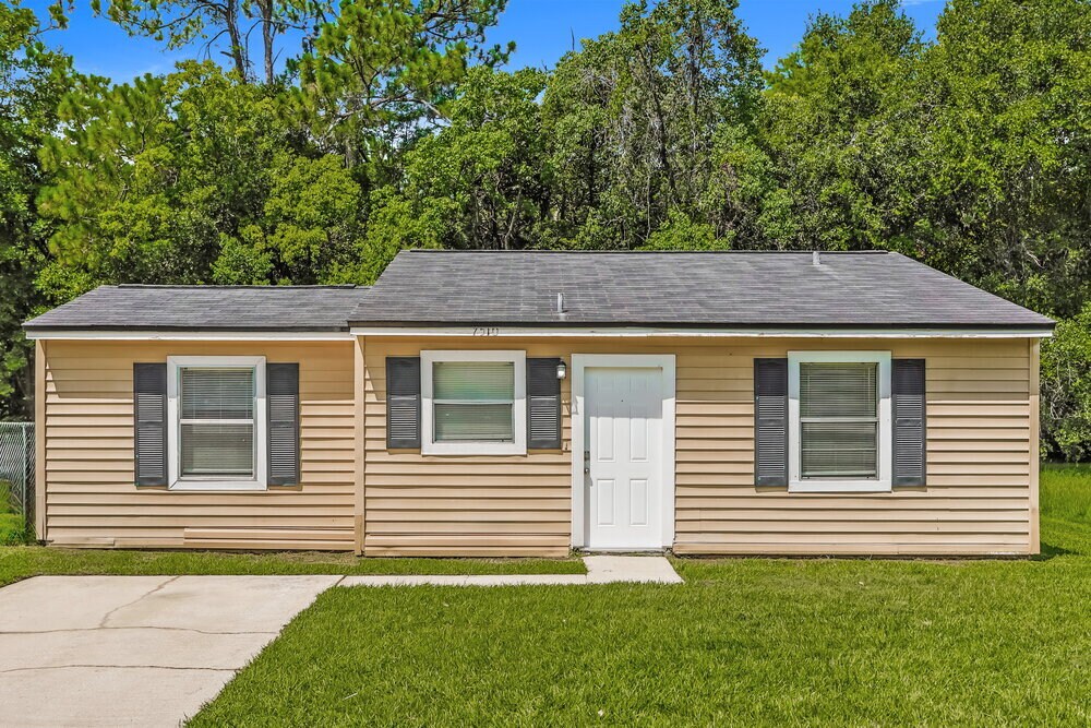 Primary Photo - 7510 John F Kennedy Dr W