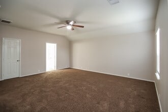 Building Photo - 2018 Greensford Ct