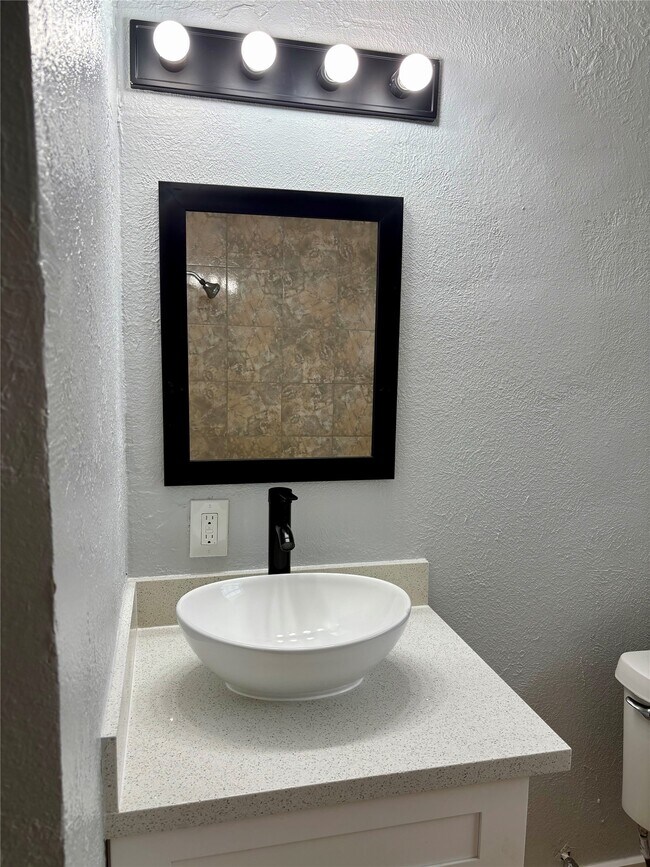 Foto del edificio - 1125 Ann St