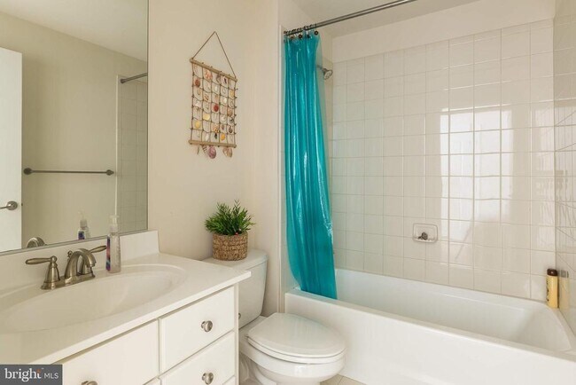 Foto del edificio - 42607 Offenham Terrace