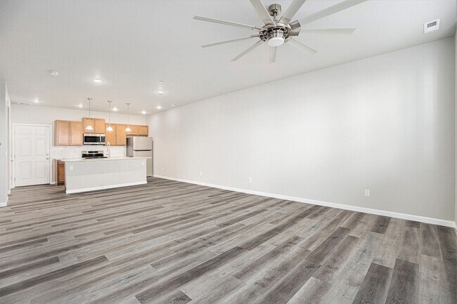 Building Photo - Spacious 2-Bedroom Condo with Dual Suites ...