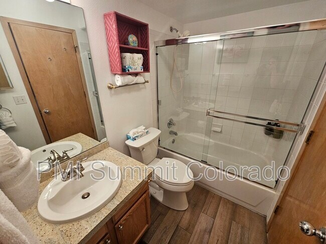 Foto del edificio - 10000 Ryan Gulch Rd