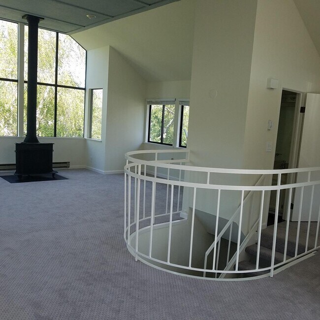 Foto del edificio - 1243 Moonsail Ln