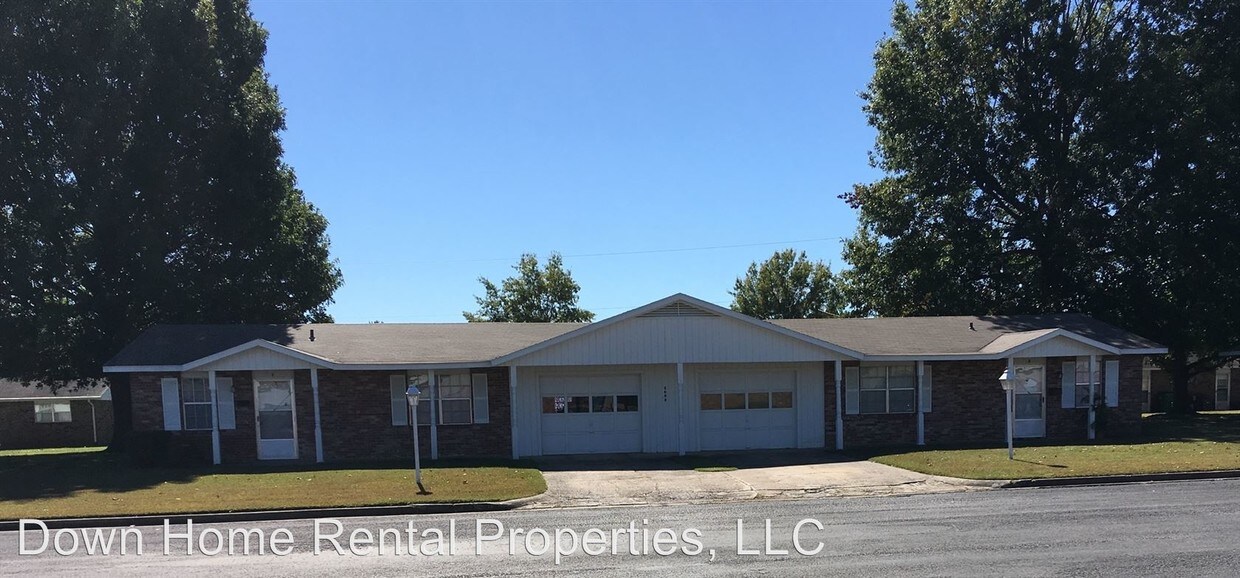 Foto principal - 2000 Horseshoe Dr