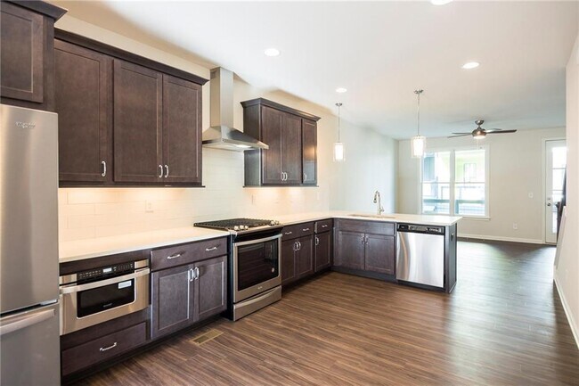 Building Photo - 766 Cady Way