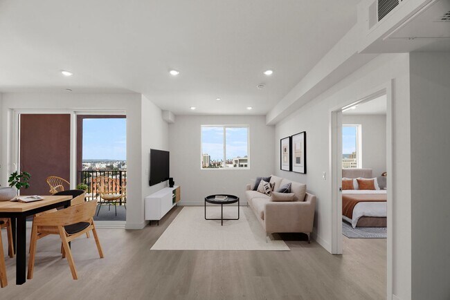 Foto del interior - TALA Local at 719 S. Hoover Street