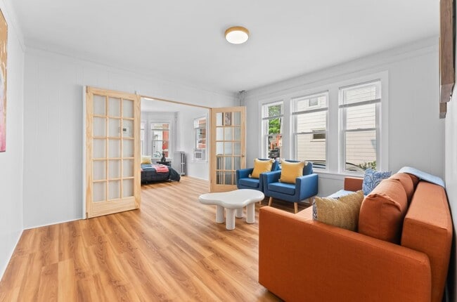 Photo - 29 Harbor St Apartment