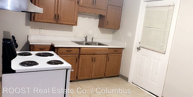 Building Photo - 3396 Camp Chase Dr