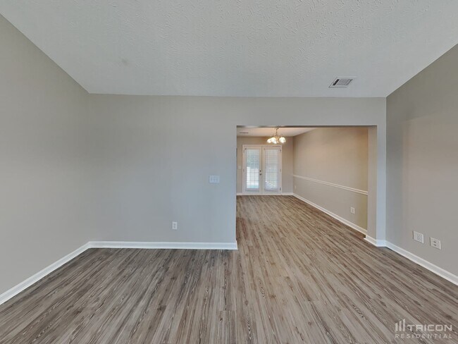 Foto del edificio - 7128 Hummingbird Ln