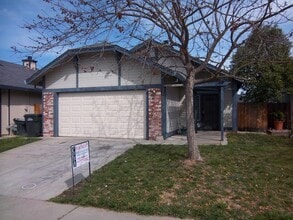 Building Photo - 7761 Southland Ct