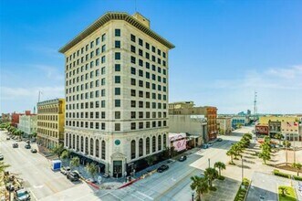 Building Photo - 2201 Market St