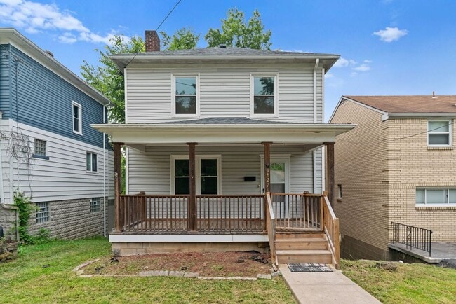 Updated 2 Bedroom Single Family Home In Be... - Updated 2 Bedroom Single Family Home In Be...