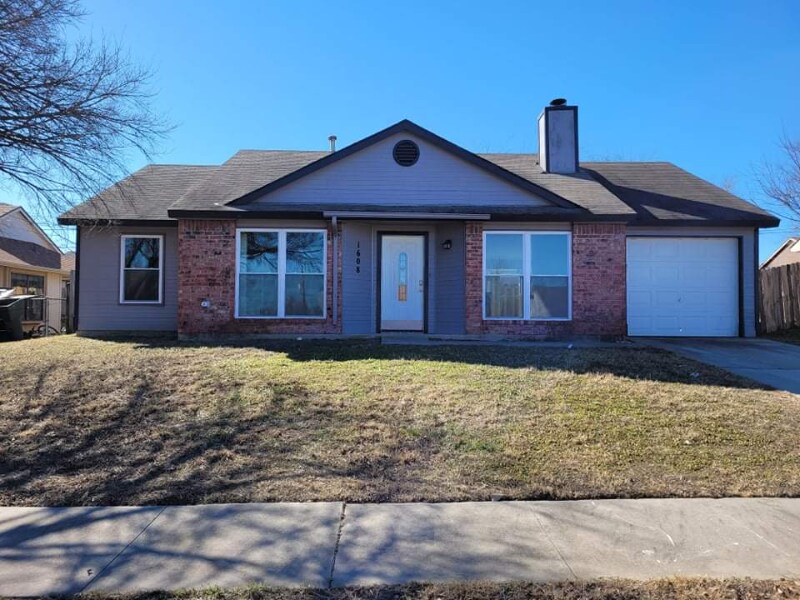 Primary Photo - 1608 Bobby Lee Dr