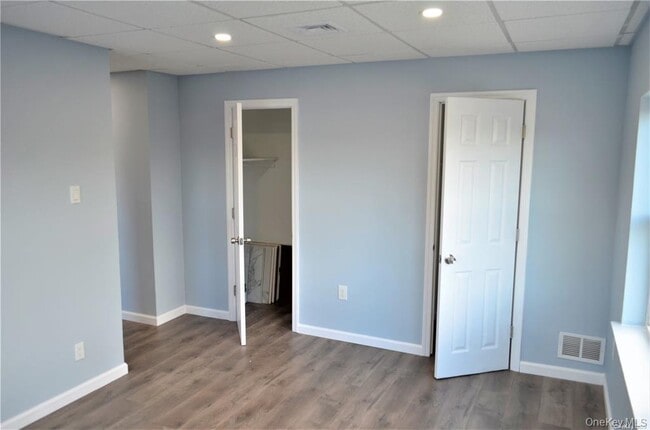 Building Photo - 223 Scherer Blvd