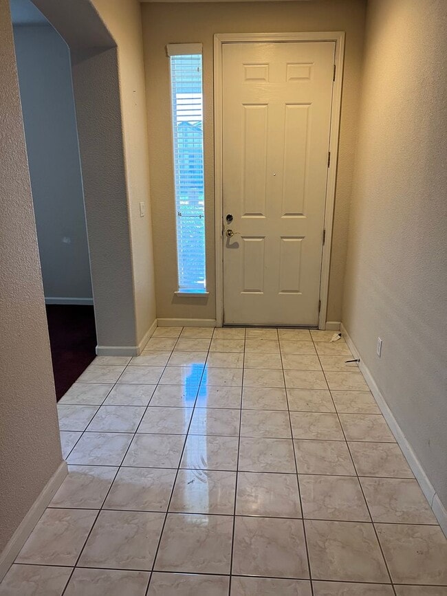 Building Photo - Large Home in Parklands at Laurel