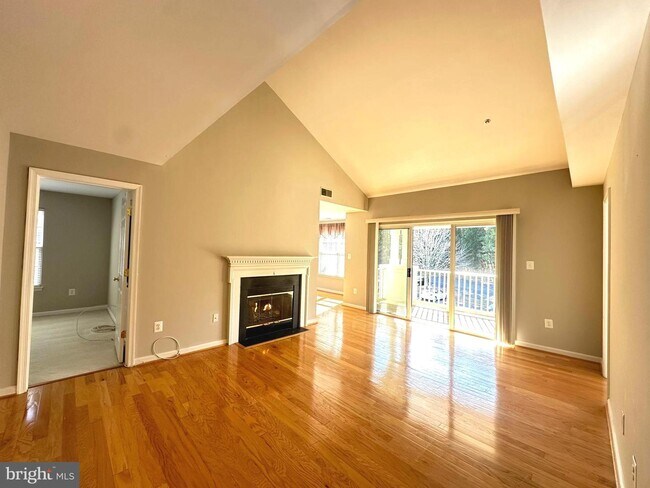 Building Photo - 135 Timberbrook Ln