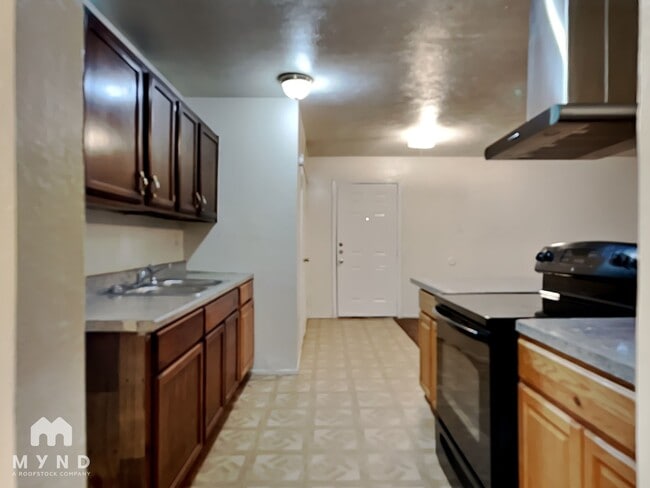 Building Photo - 14006 Pinewest Ct