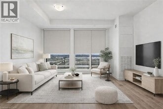 Building Photo - 461 Green Rd