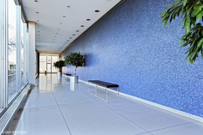 Building Photo - 4800 S Chicago Beach Dr