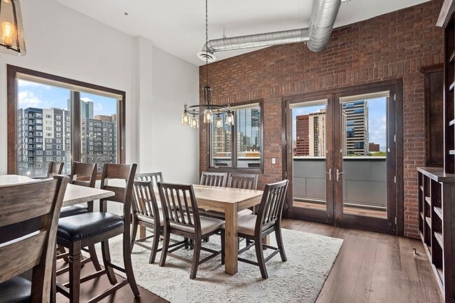 Building Photo - 2101 Larimer St