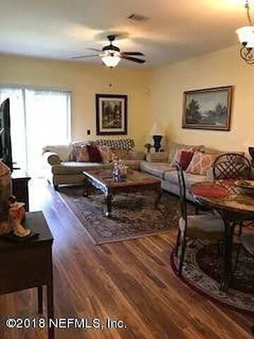 Foto principal - 242 Scrub Jay Dr