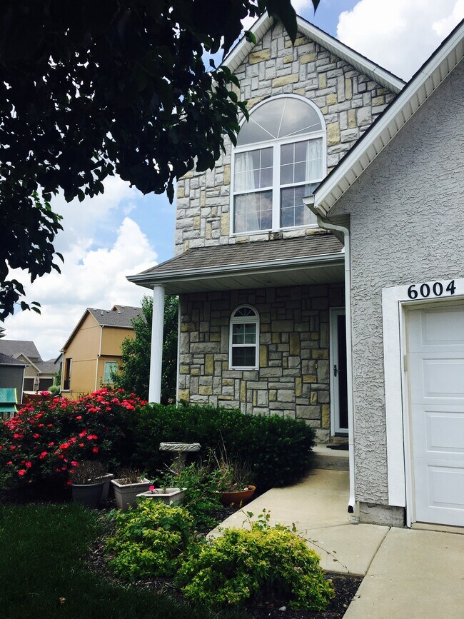 Building Photo - 6004 Millbrook St