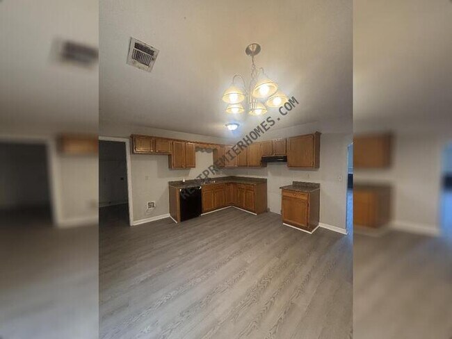 Building Photo - 3820 West St