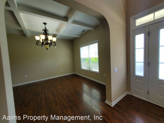 Foto del edificio - 6 br, 3.5 bath House - 106 Birch Avenue