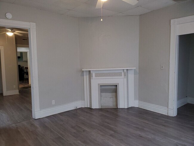 Building Photo - Portland 3 Bed/1 Bath Remodeled Home with ...