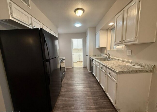 Foto del edificio - 11189 W Cameo Dr