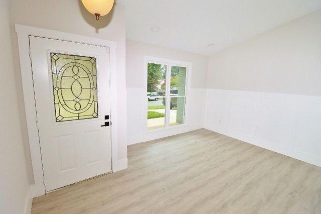 Building Photo - 4890 Hampton Square Dr