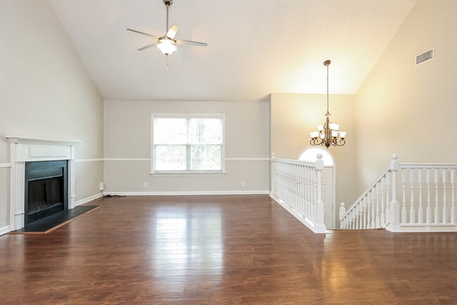 Building Photo - 309 Timberglen Dr