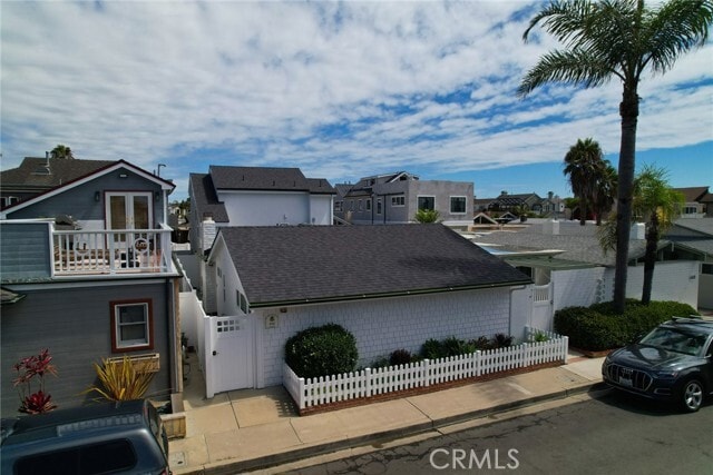 Primary Photo - 412 Colton St