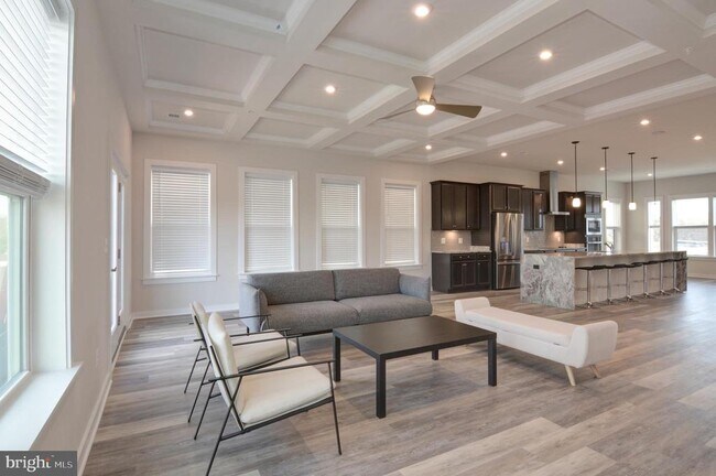 Foto del edificio - 16322 Connors Wy