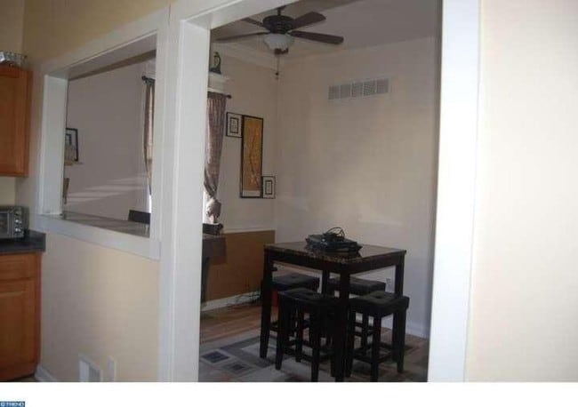 Foto del edificio - 460 Main St