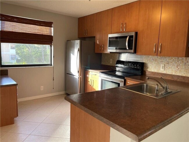 Building Photo - 5701 Riverside Dr
