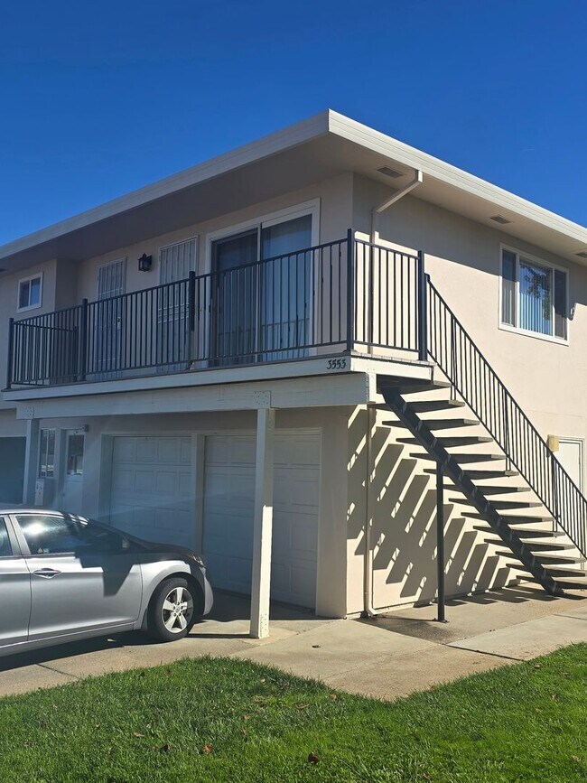 Foto del edificio - Beautifully Updated #4 Condo