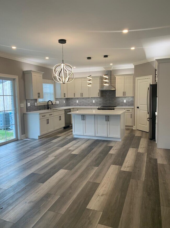 Building Photo - 35890 Harper Woods Ln