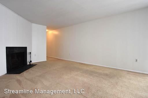 Building Photo - 2 br, 1 bath House - 8693 Greenbelt Rd #202
