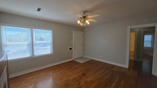 Foto del edificio - Charming & Affordable 2-Bedroom Home – Ready for Move-In!
