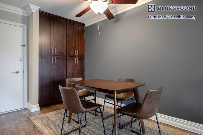 Foto del edificio - 3640 S Sepulveda Blvd