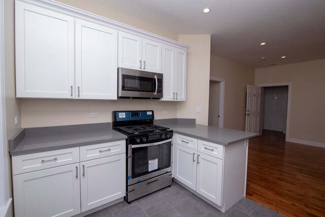 Foto del edificio - 4001 W Armitage Ave