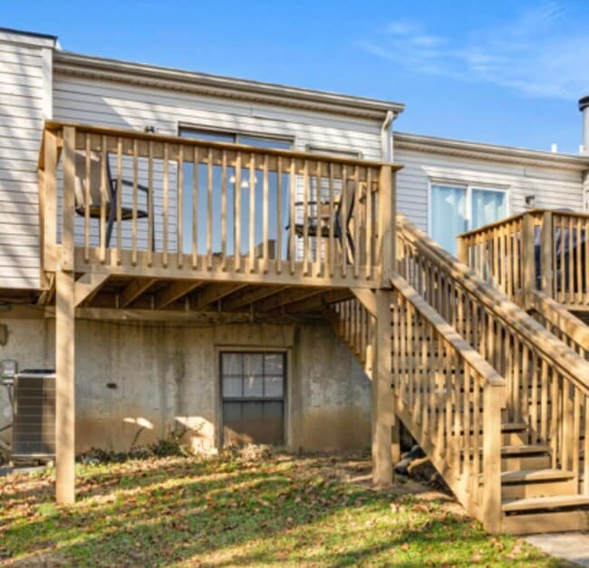 Building Photo - 3685 Squires Woods Way