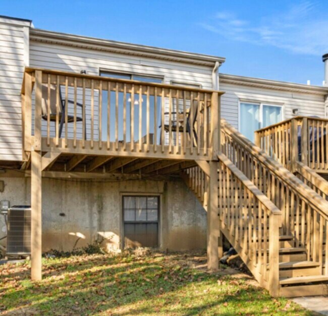 Foto del edificio - 3685 Squires Woods Way