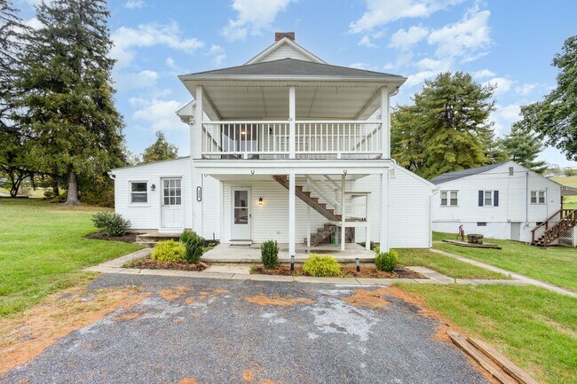 Foto del edificio - 536 Lewisberry Rd