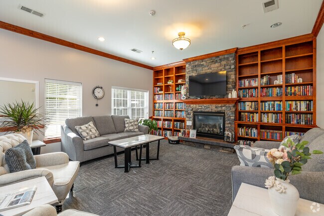Vestíbulo - Connect55+ Elkhorn Active Community 55+