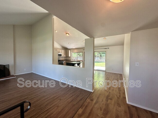 Foto del edificio - 29362 Hillrise Dr