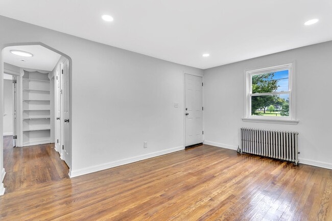 Building Photo - 401 Sanford Ave