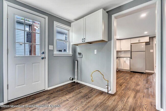 Foto del edificio - 8 Oceanport Ave