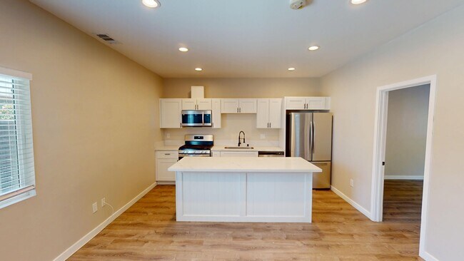 Foto del edificio - 4935 63rd St